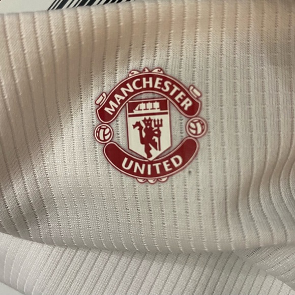 🏴󠁧󠁢󠁥󠁮󠁧󠁿NWT [S] adidas Manchester United (Red Devils) 2023/24 Third Jersey - Picture 6 of 7